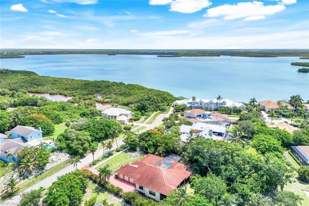 1841 Olds CT, Marco Island, FL 34145,225063300