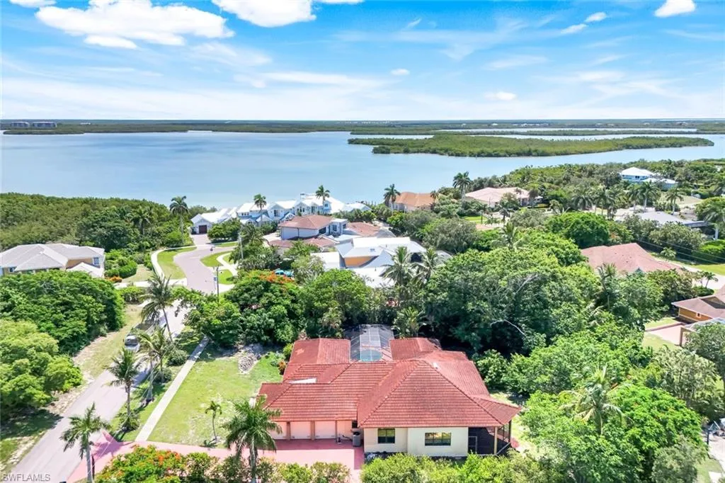 1841 Olds CT, Marco Island, FL 34145,225063300