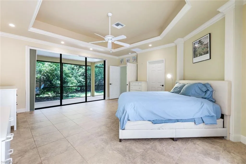 1841 Olds CT, Marco Island, FL 34145,225063300