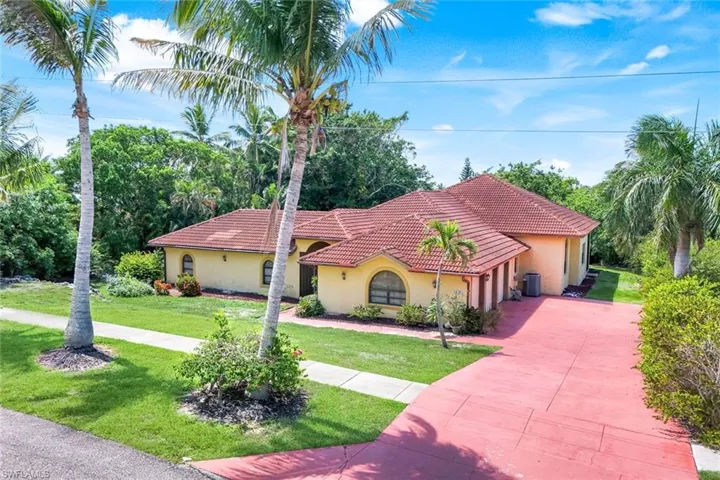 1841 Olds CT, Marco Island, FL 34145,225063300