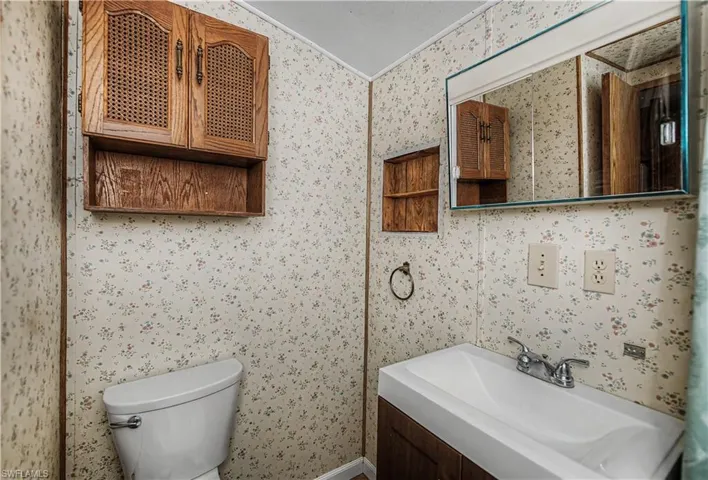 315 Fountain View Blvd, North Fort Myers, Florida 33903