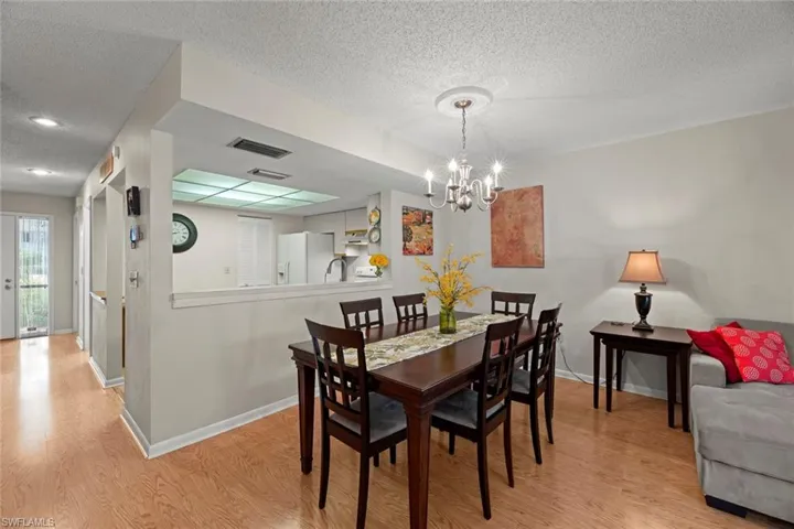 800  Meadowland  DR, Naples, FL 34108
