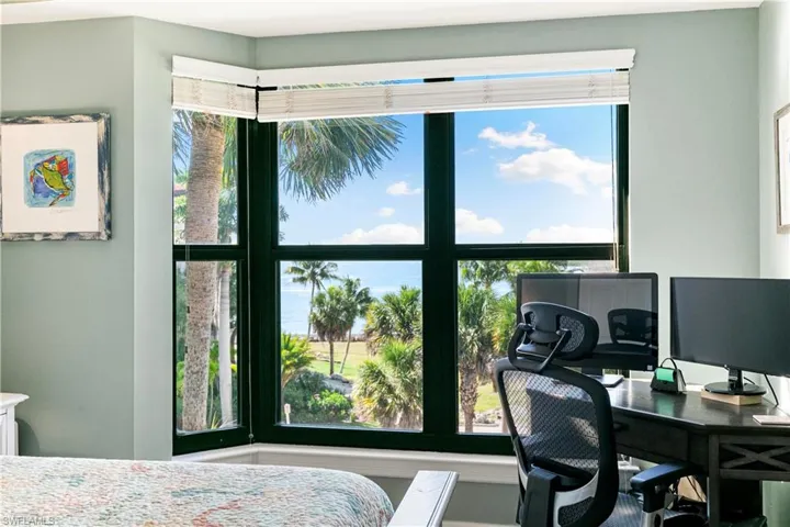 503  La Peninsula  BLVD, Naples, FL 34113
