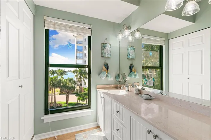 503  La Peninsula  BLVD, Naples, FL 34113