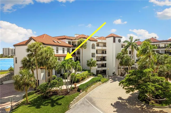 503  La Peninsula  BLVD, Naples, FL 34113