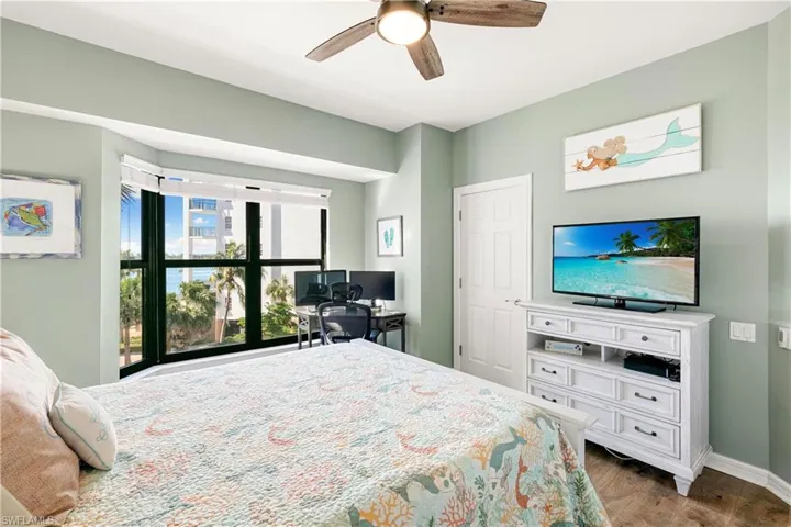503  La Peninsula  BLVD, Naples, FL 34113