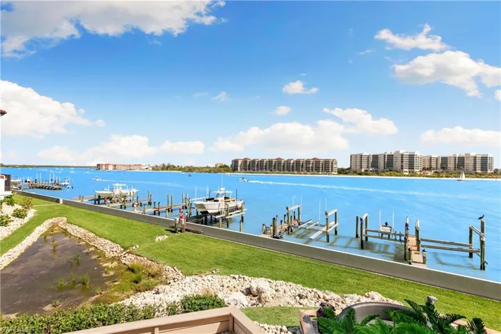 503  La Peninsula  BLVD, Naples, FL 34113