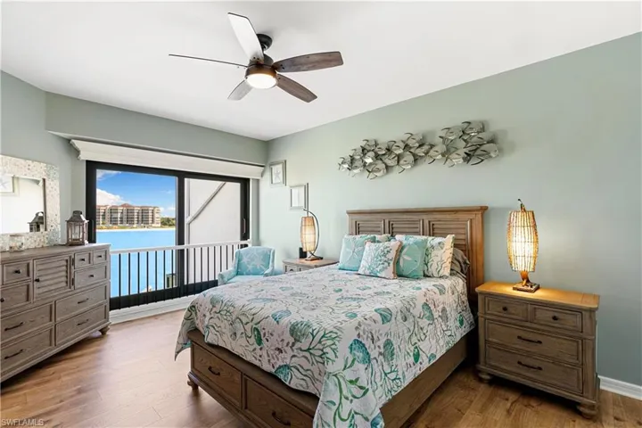 503  La Peninsula  BLVD, Naples, FL 34113