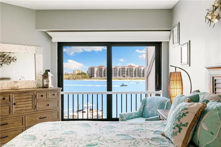 503  La Peninsula  BLVD, Naples, FL 34113