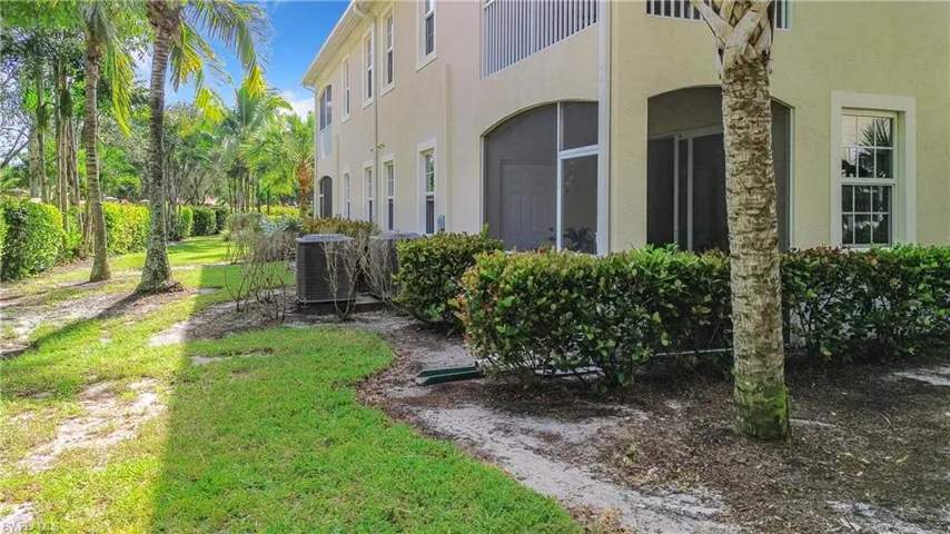 28086 Sosta Ln 1, Bonita Springs, Florida 34135