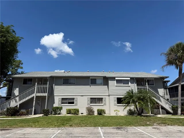 5751 Foxlake Dr A, North Fort Myers, Florida 33917