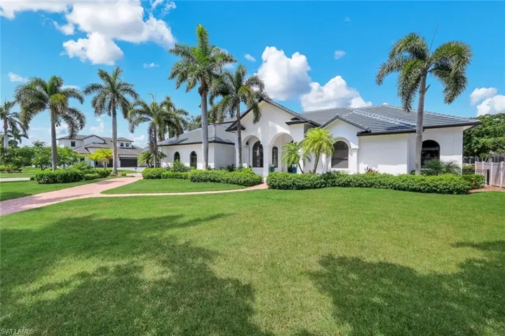511 Alameda Ct, Marco Island, Florida 34145