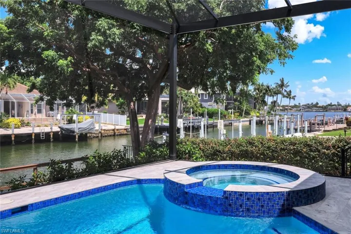 511 Alameda Ct, Marco Island, Florida 34145