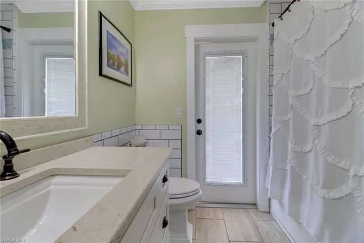 383  Juli Fe  DR, Naples, FL 34110