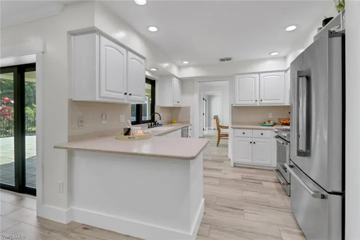 383  Juli Fe  DR, Naples, FL 34110