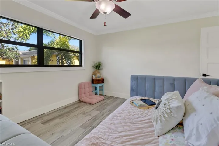 383  Juli Fe  DR, Naples, FL 34110