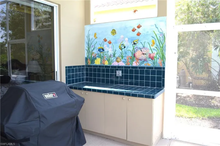 Outdoor grill and countertop