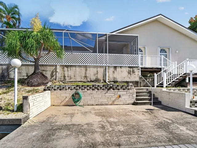 1302 Se 12th Ter, Cape Coral, Florida 33990