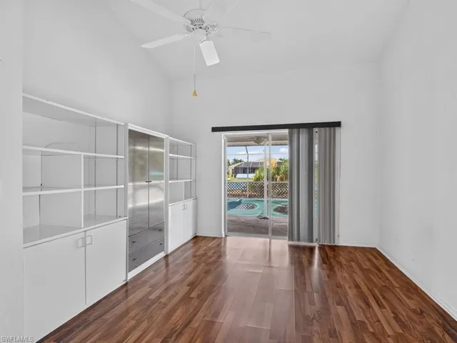 1302 Se 12th Ter, Cape Coral, Florida 33990