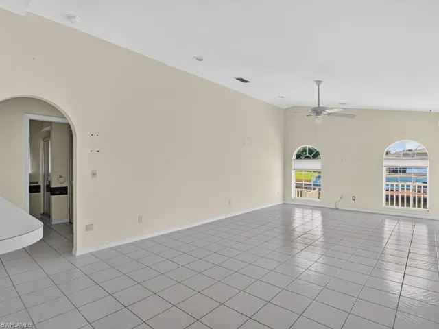 1302 Se 12th Ter, Cape Coral, Florida 33990