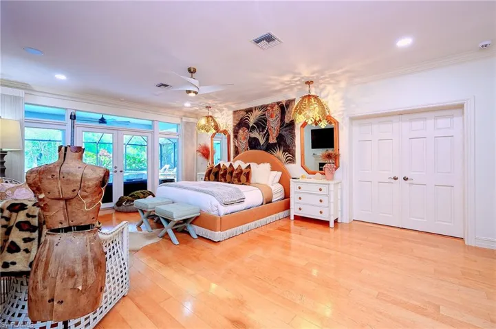 Extra large room over Primary for home gym / office/ wellness room etc.  Sauna as well!