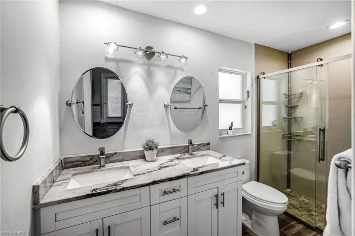 737  91st N AVE, Naples, FL 34108