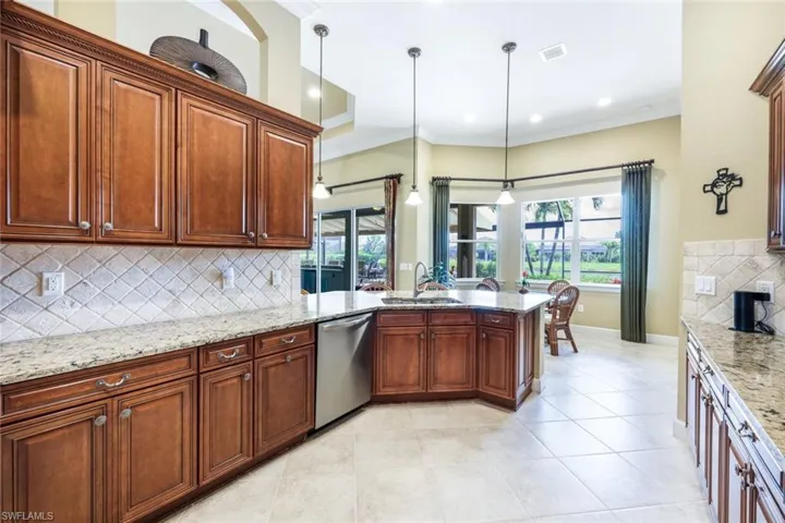 9388  Copper Rock  CT, Naples, FL 34120
