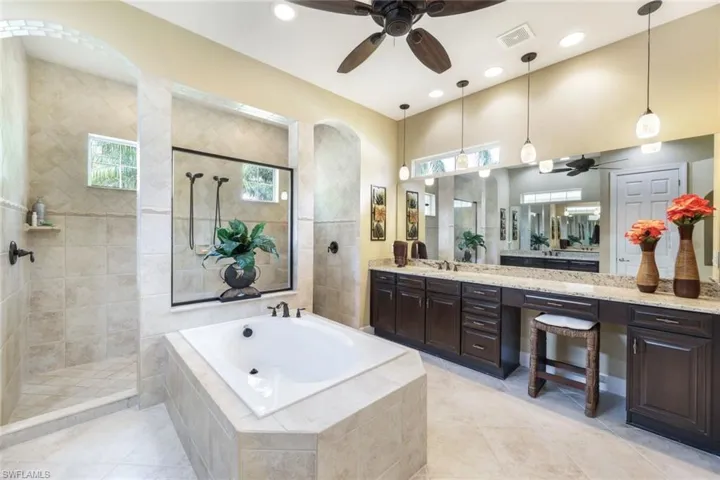 9388  Copper Rock  CT, Naples, FL 34120