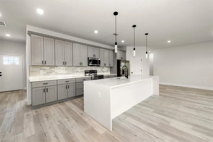 4735 San Ignacio Dr, Sebring, Florida 33872