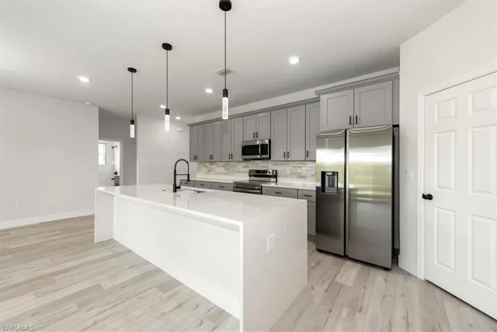 4735 San Ignacio Dr, Sebring, Florida 33872