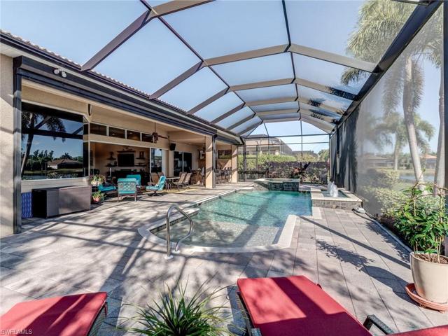 Pool & Spa