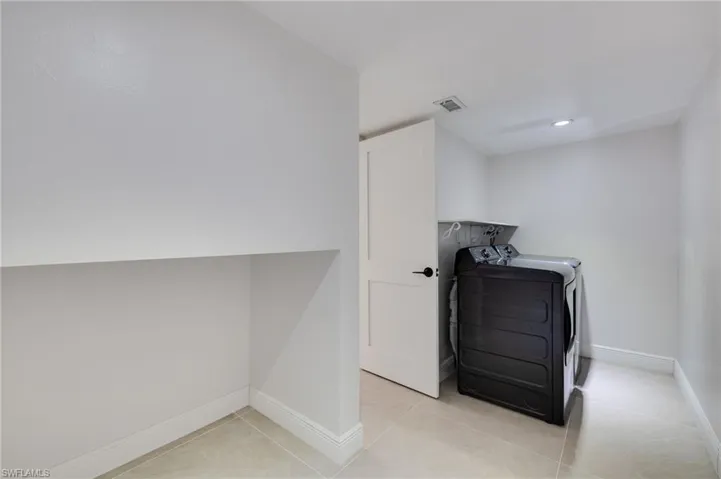 4047 Sandlewood Ln 3, Fort Myers, Florida 33907
