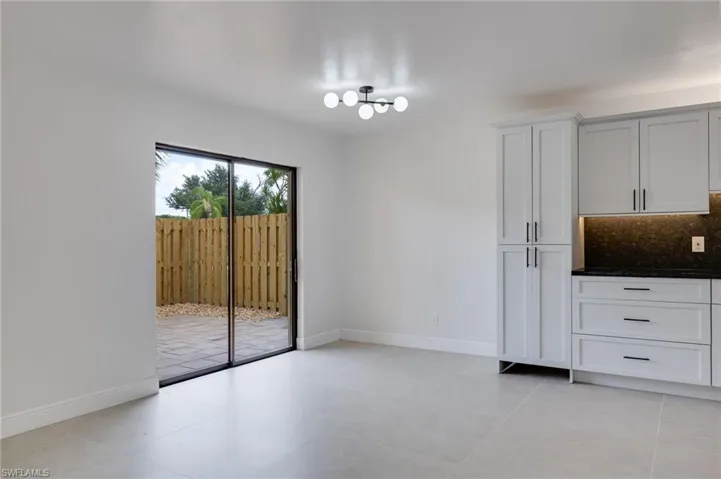 4047 Sandlewood Ln 3, Fort Myers, Florida 33907