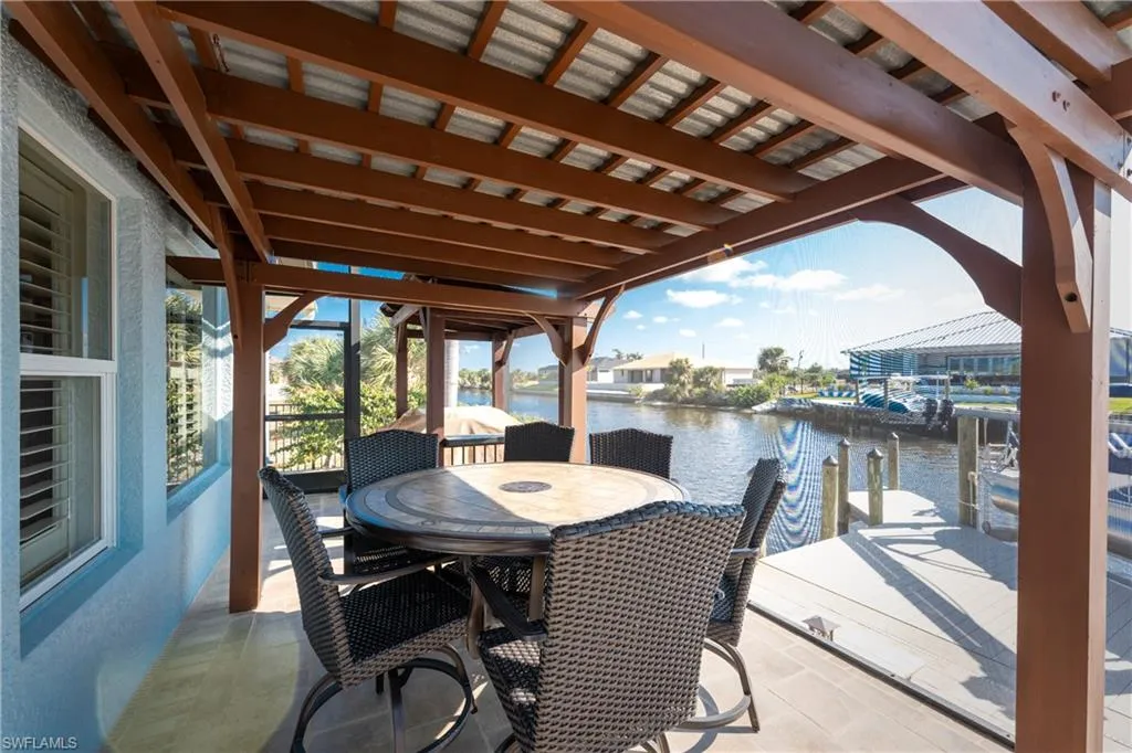 4128 36th LN, Cape Coral, FL 33993,225006273