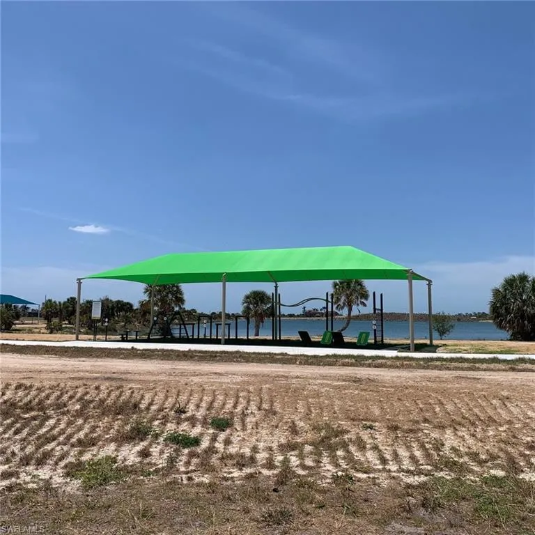 4128 36th LN, Cape Coral, FL 33993,225006273