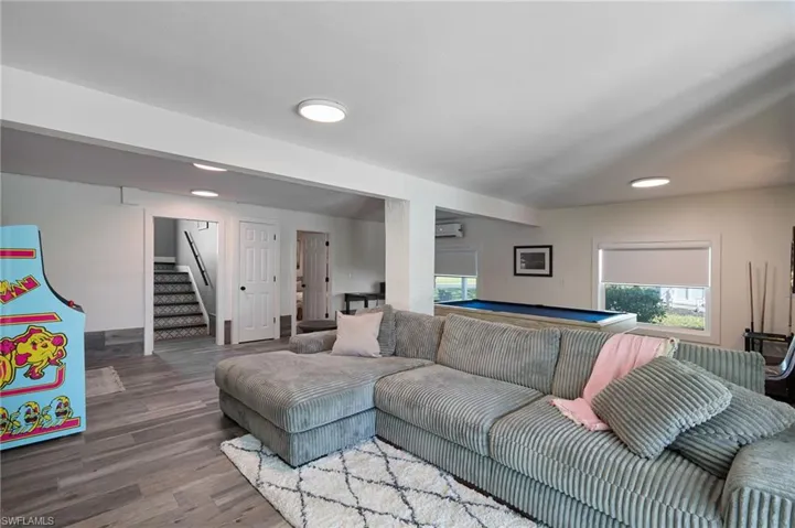 Bonus room