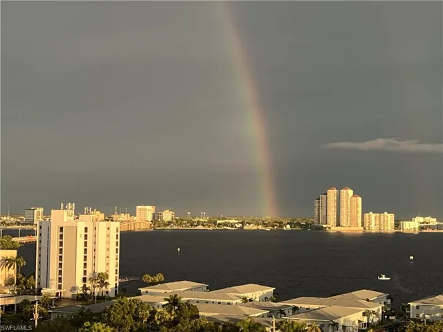 Fantastic River District Rainbow View
