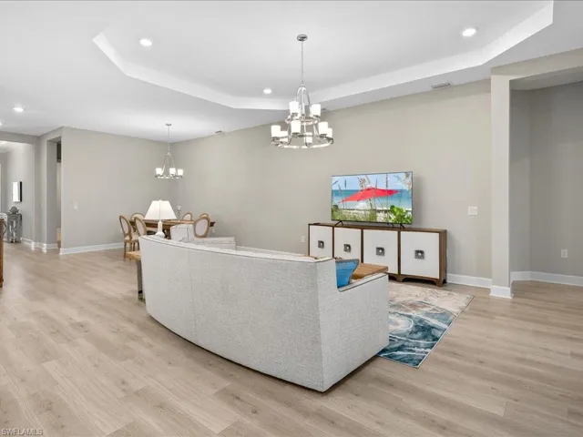 15111  Pescara  ST, Naples, FL 34114