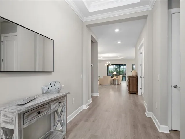 15111  Pescara  ST, Naples, FL 34114