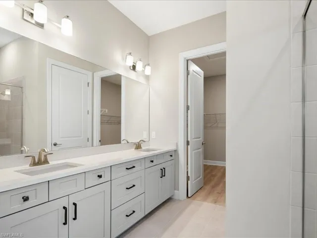 15111  Pescara  ST, Naples, FL 34114