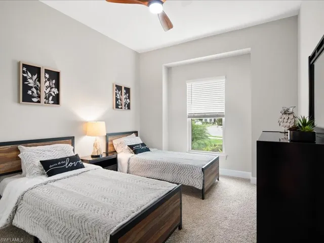 15111  Pescara  ST, Naples, FL 34114