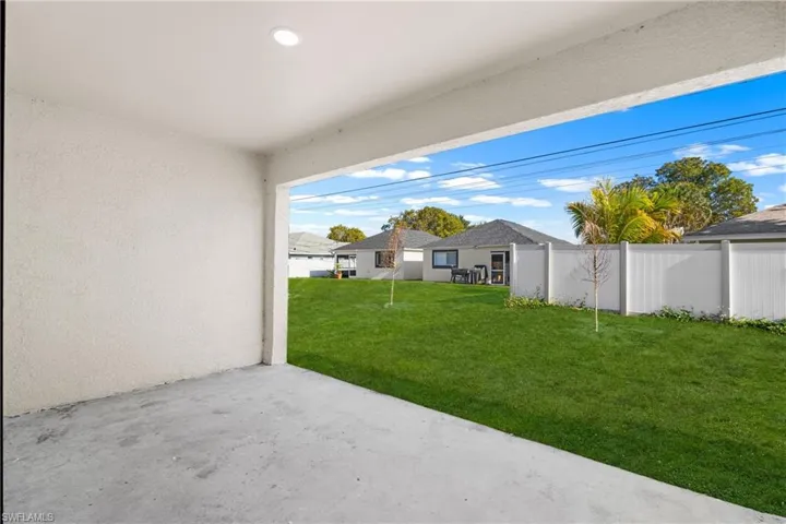1045/1047 11th Ter, Cape Coral, Florida 33990