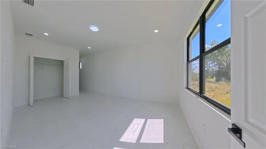 2809 18th St Sw, Lehigh Acres, Florida 33976
