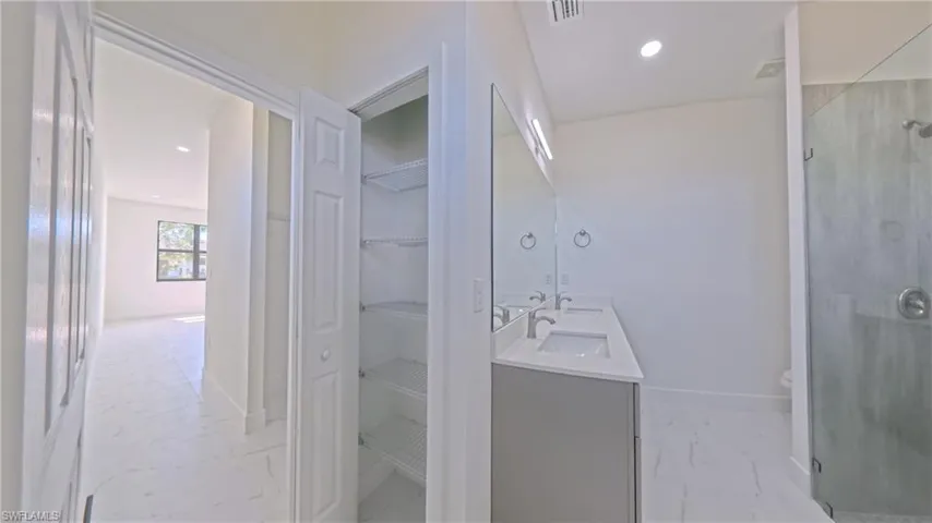 2809 18th St Sw, Lehigh Acres, Florida 33976