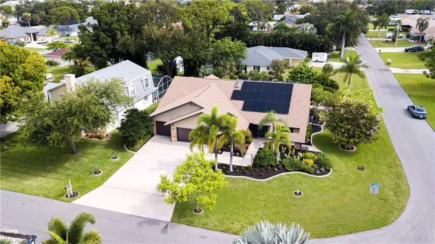 Corner of W Lakeview & Stonehaven Aerial view.