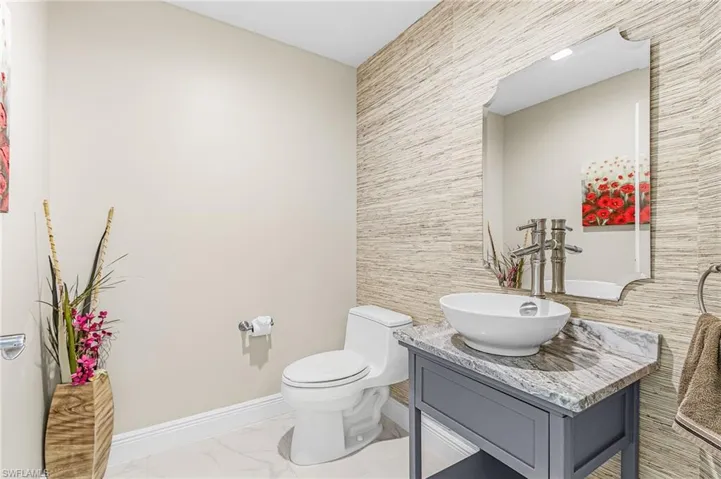 4192 Bay Beach Ln 875, Fort Myers Beach, Florida 33931