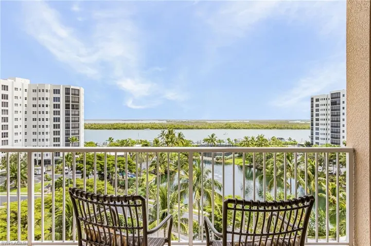 4192 Bay Beach Ln 875, Fort Myers Beach, Florida 33931