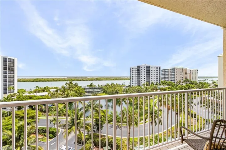 4192 Bay Beach Ln 875, Fort Myers Beach, Florida 33931