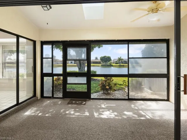 Rear Screened Lanai