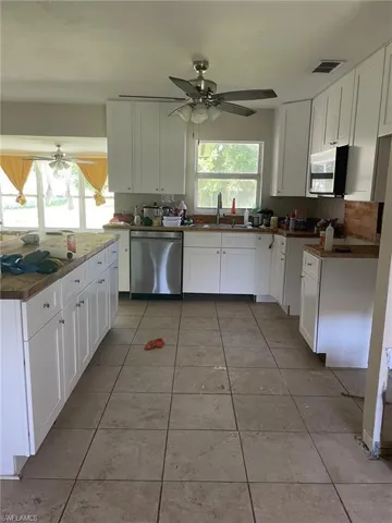 142  Brooks  RD, North Fort Myers, FL 33917
